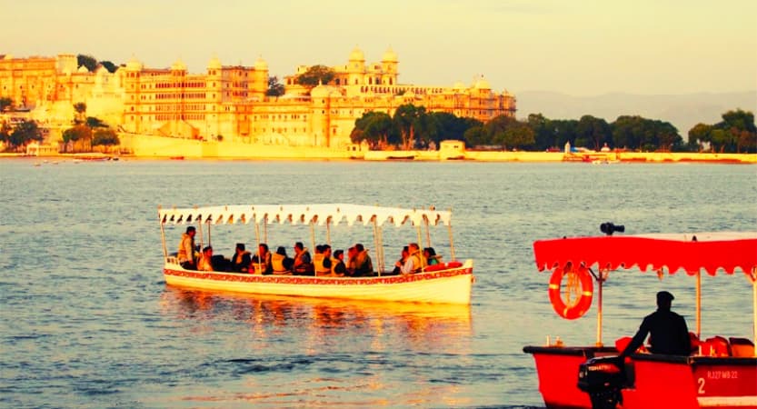 lake pichola, best places to visit in Udaipur