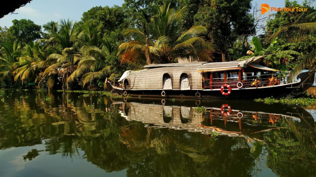 natural tourist places in kerala
